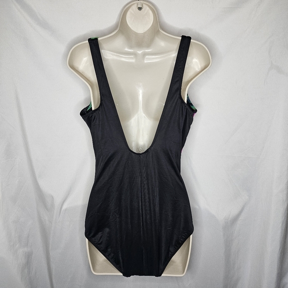 Womens Miraclesuit 68052 Black Floral One Piece Swimsuit Bathing Suit Size 14 - Picture 4 of 7